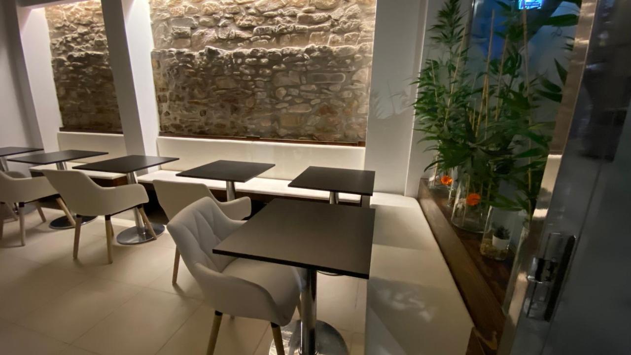 Hostal Somnis Suria Zewnętrze zdjęcie