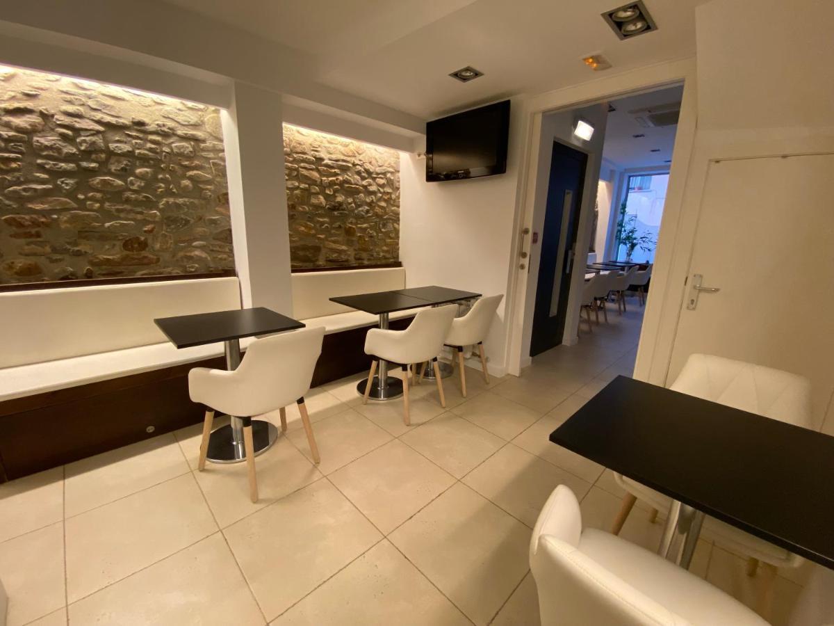 Hostal Somnis Suria Zewnętrze zdjęcie