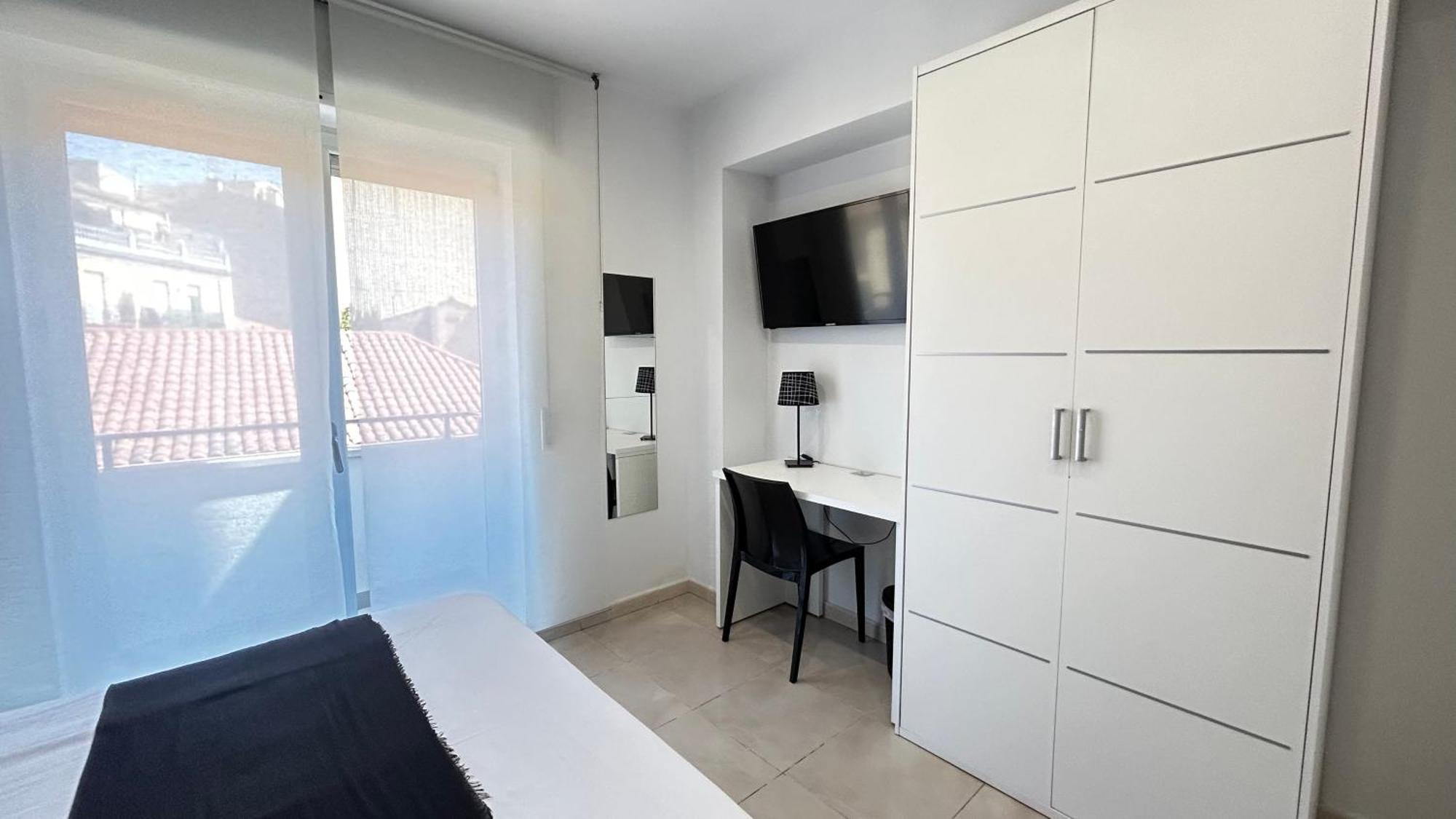 Hostal Somnis Suria Zewnętrze zdjęcie